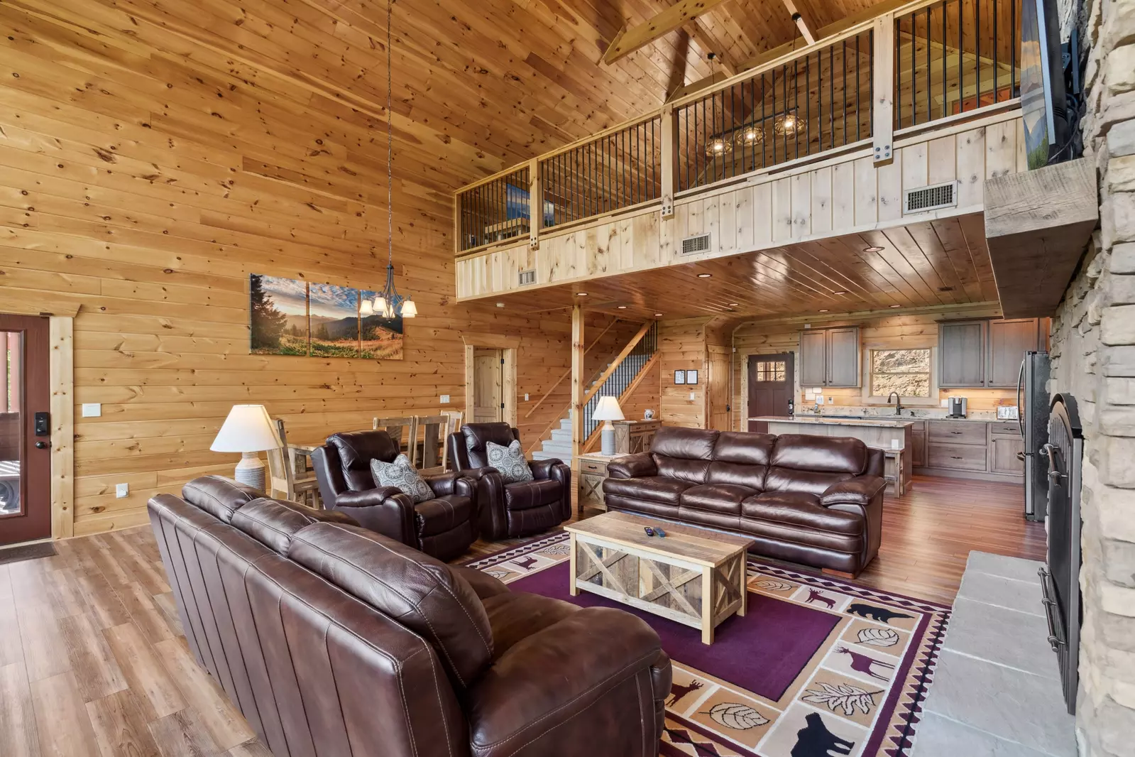 Property image, Interior, of Peak A View