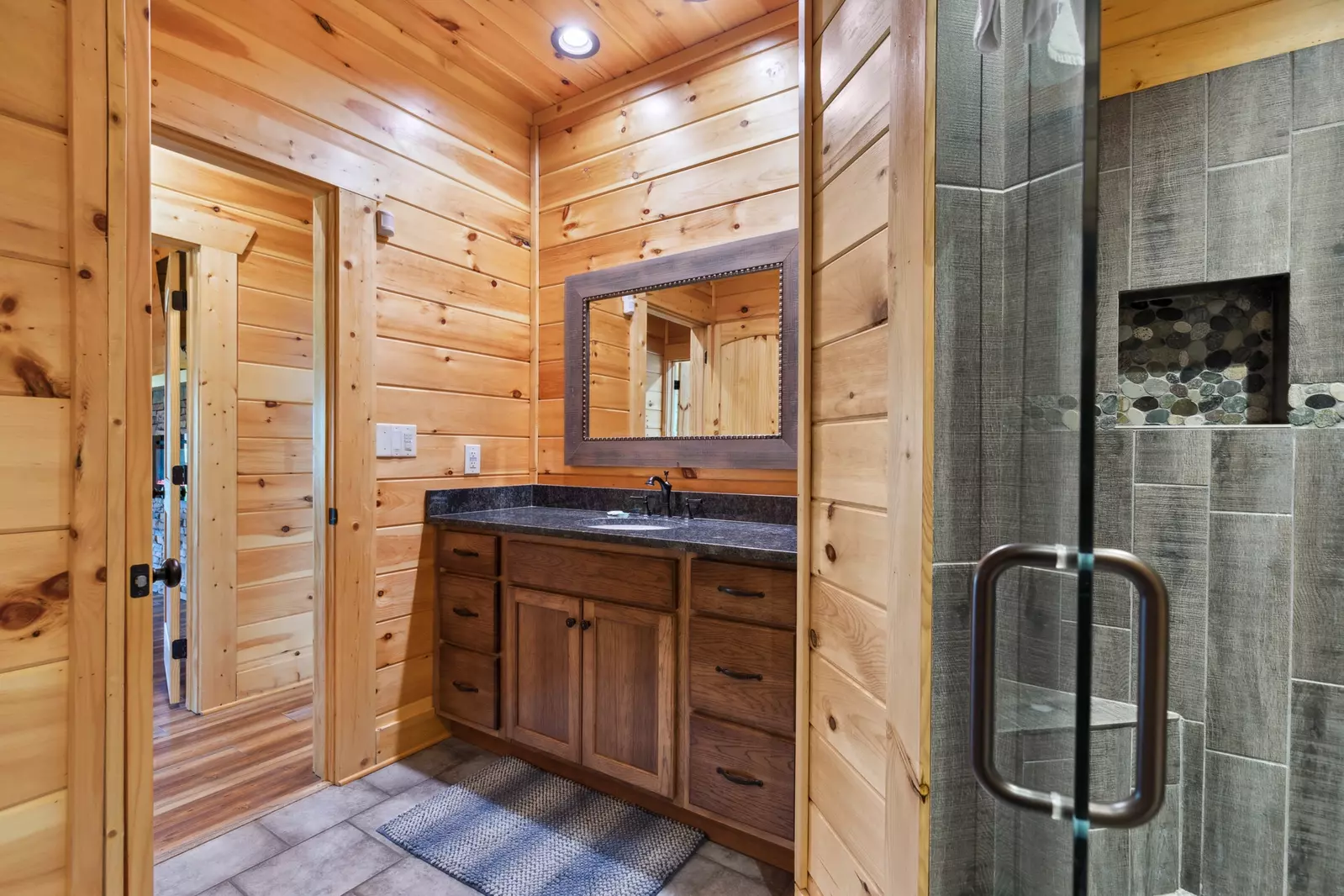 Property image, Interior, of Peak A View