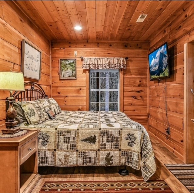 King Master bedroom with ensuite