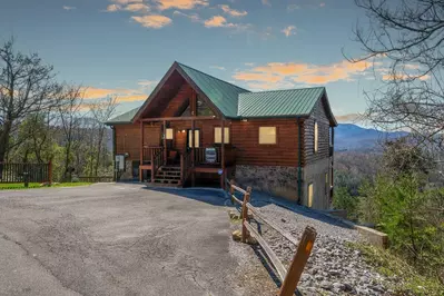 Peaceful View Cabin