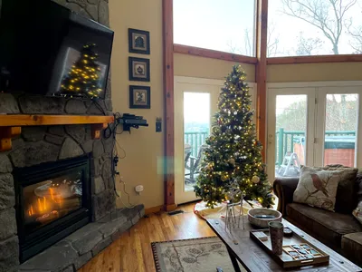 Peekin' Over Pigeon Forge