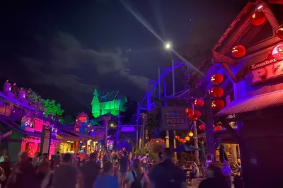 Dollywood during Halloween