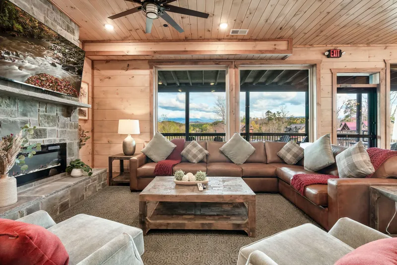 MOUNTAIN MASTERPIECE