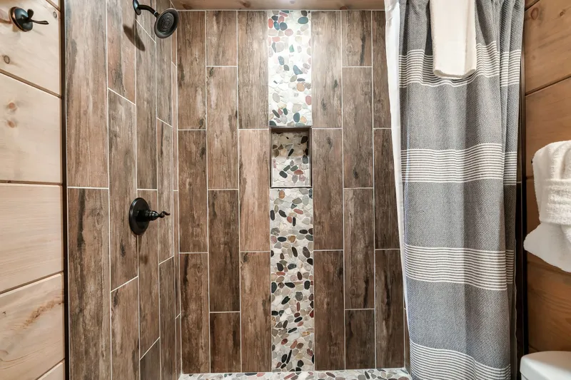 MOUNTAIN MASTERPIECE