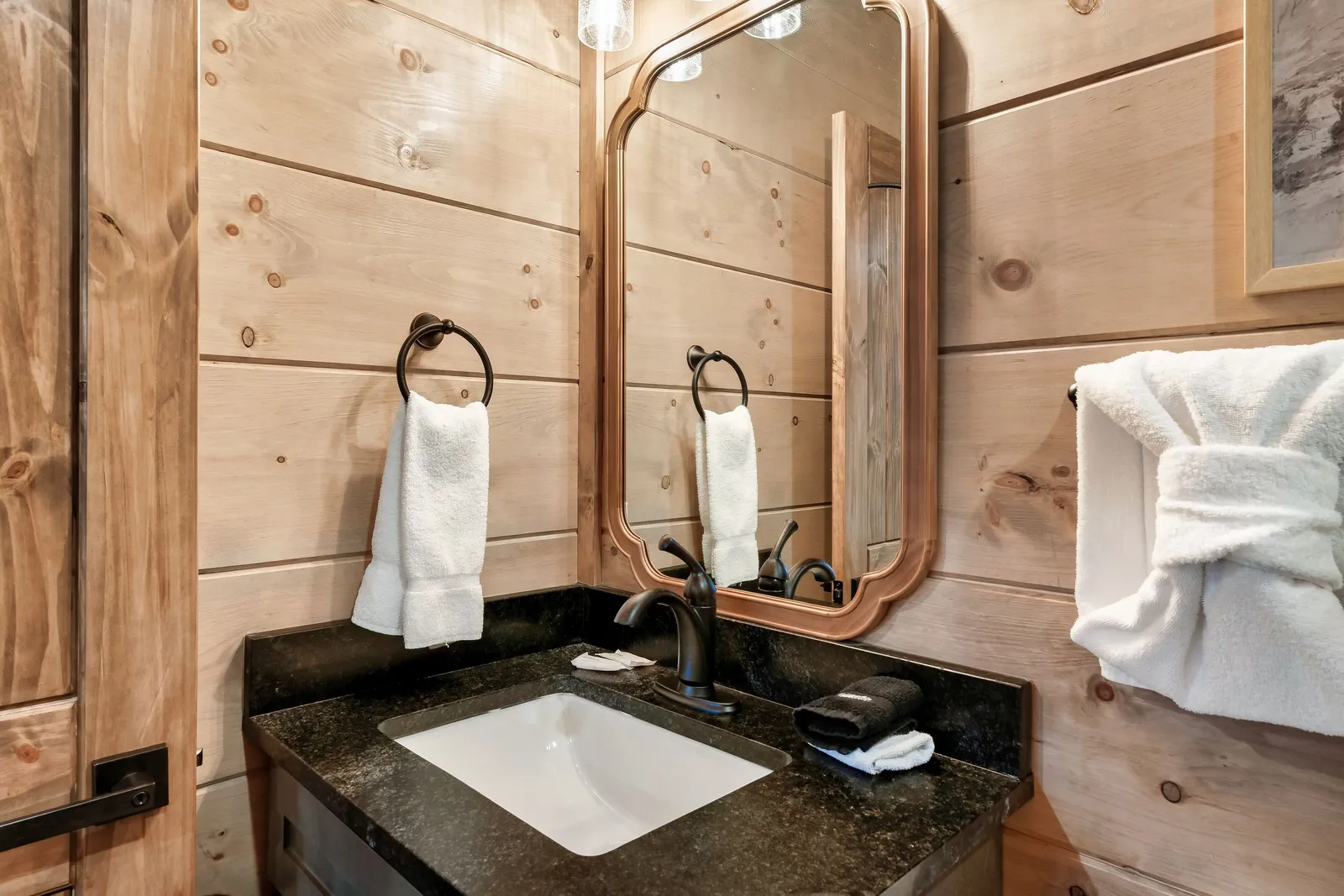 MOUNTAIN MASTERPIECE