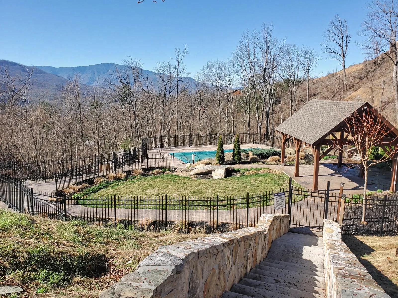 Timber Cove pool at Cobbly Nob