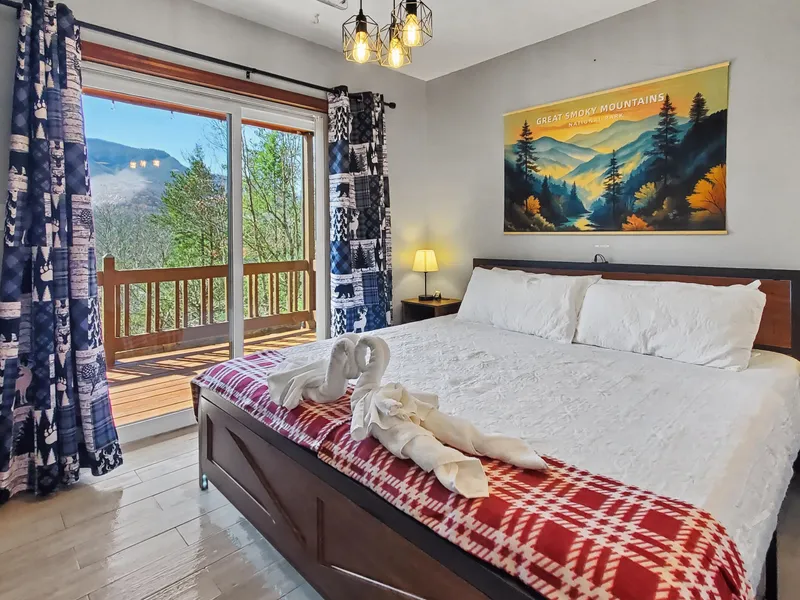 Additional sleeping area with king size bed at Gatlinburg Landing