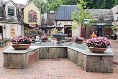 exploring downtown Gatlinburg is one of the best things to do in Gatlinburg TN in April