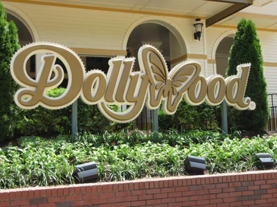 DollywoodSign