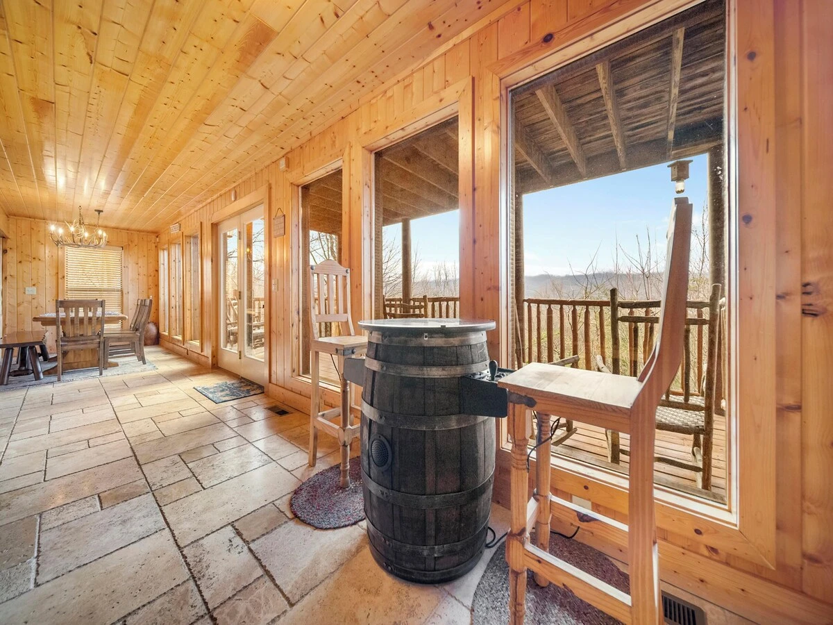 Property image, Interior, of Eden's View