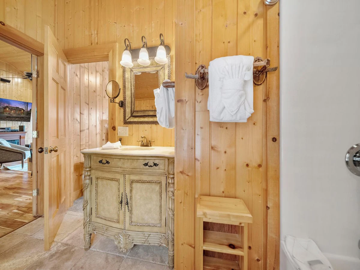 Property image, Interior, of Eden's View