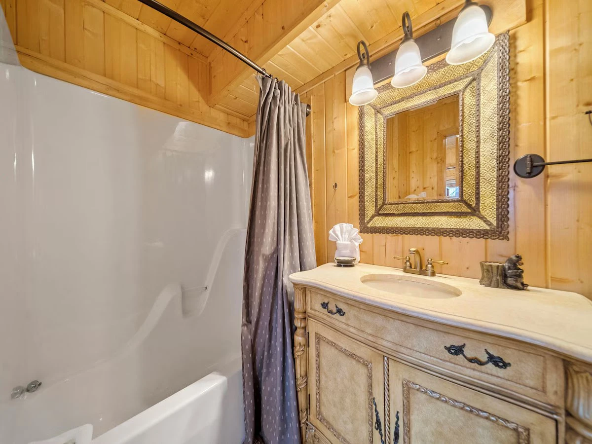 Property image, Interior, of Eden's View