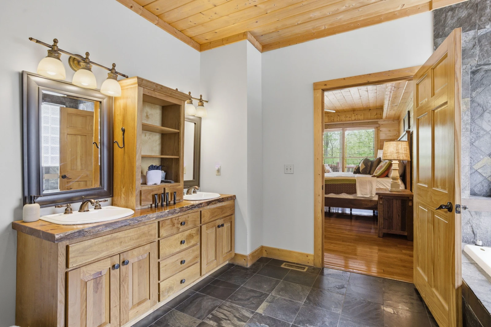 Pine Cone Cabin