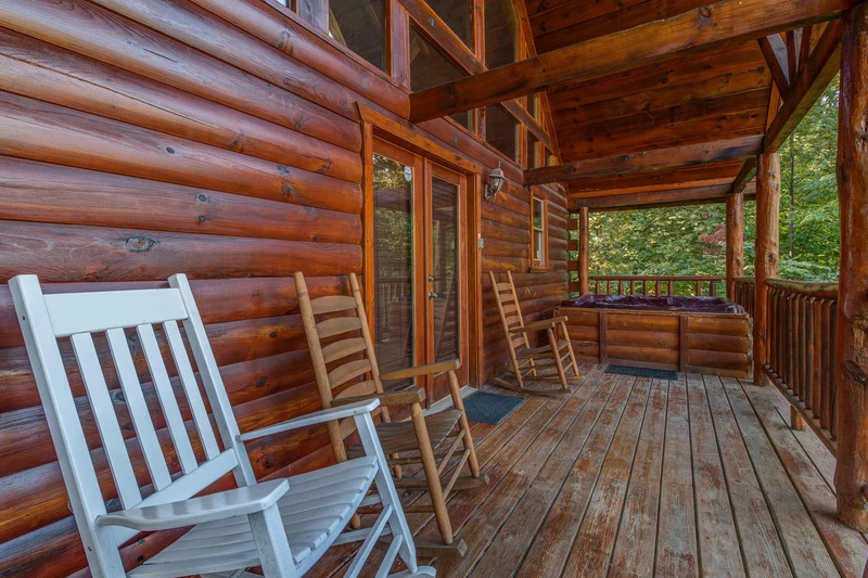 Property image, Exterior, of Lincoln Logs #2912