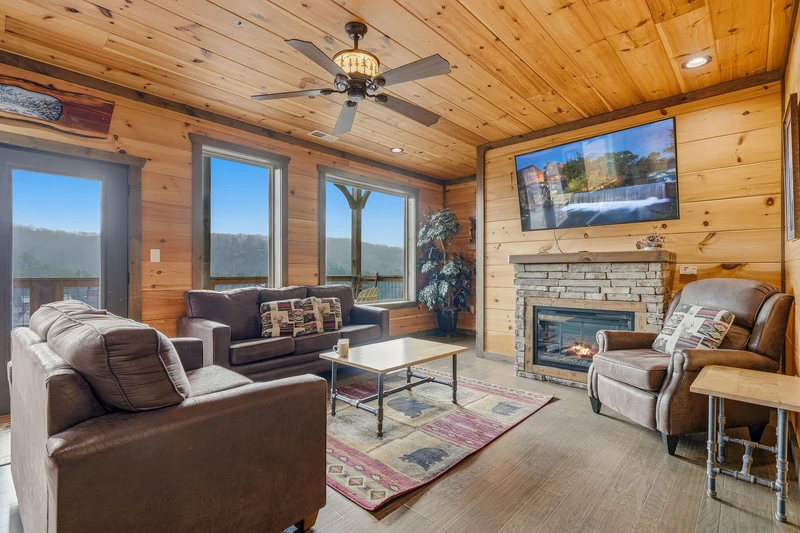 Shangrila Splashing Views