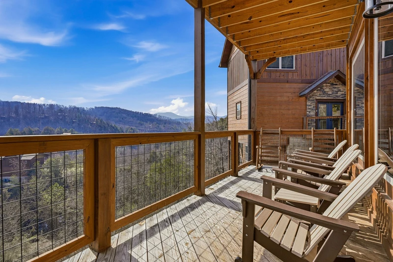 Shangrila Splashing Views