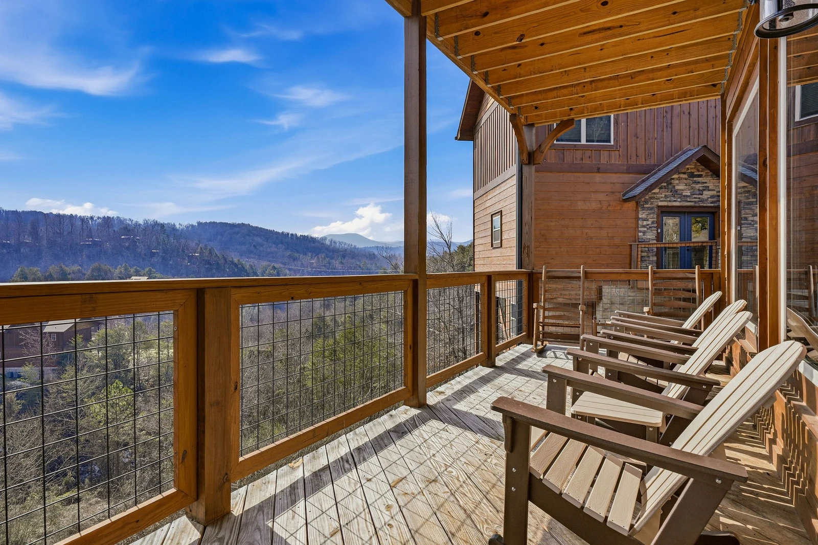 Shangrila Splashing Views