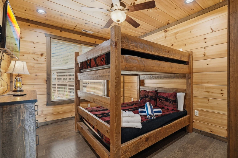 Shangrila Splashing Views