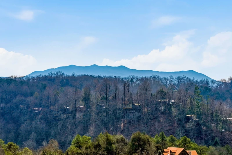Shangrila Splashing Views