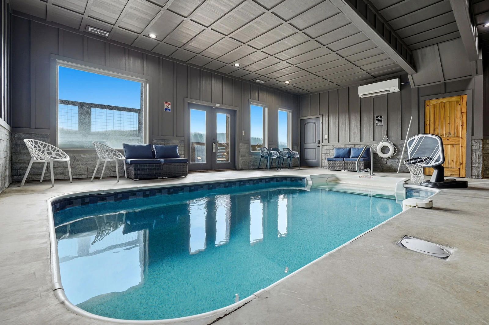 Shangrila Splashing Views