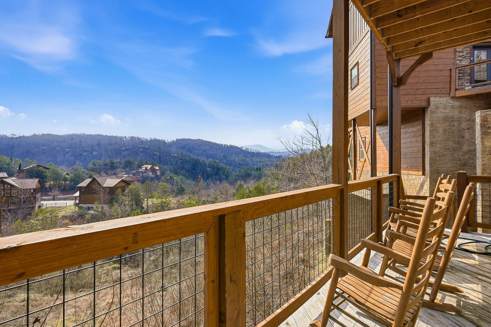 Shangrila Splashing Views