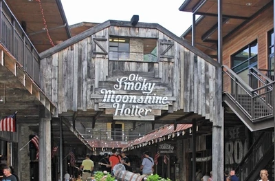 Ole Smoky Moonshine Holler is one of the best things to do in Gatlinburg for adults