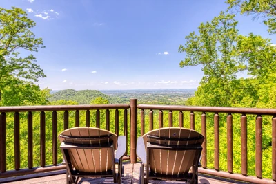 Peekin' Over Pigeon Forge