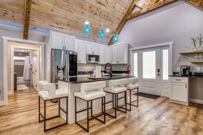 Mountain Lake Home bar top and fully furnished kitchen