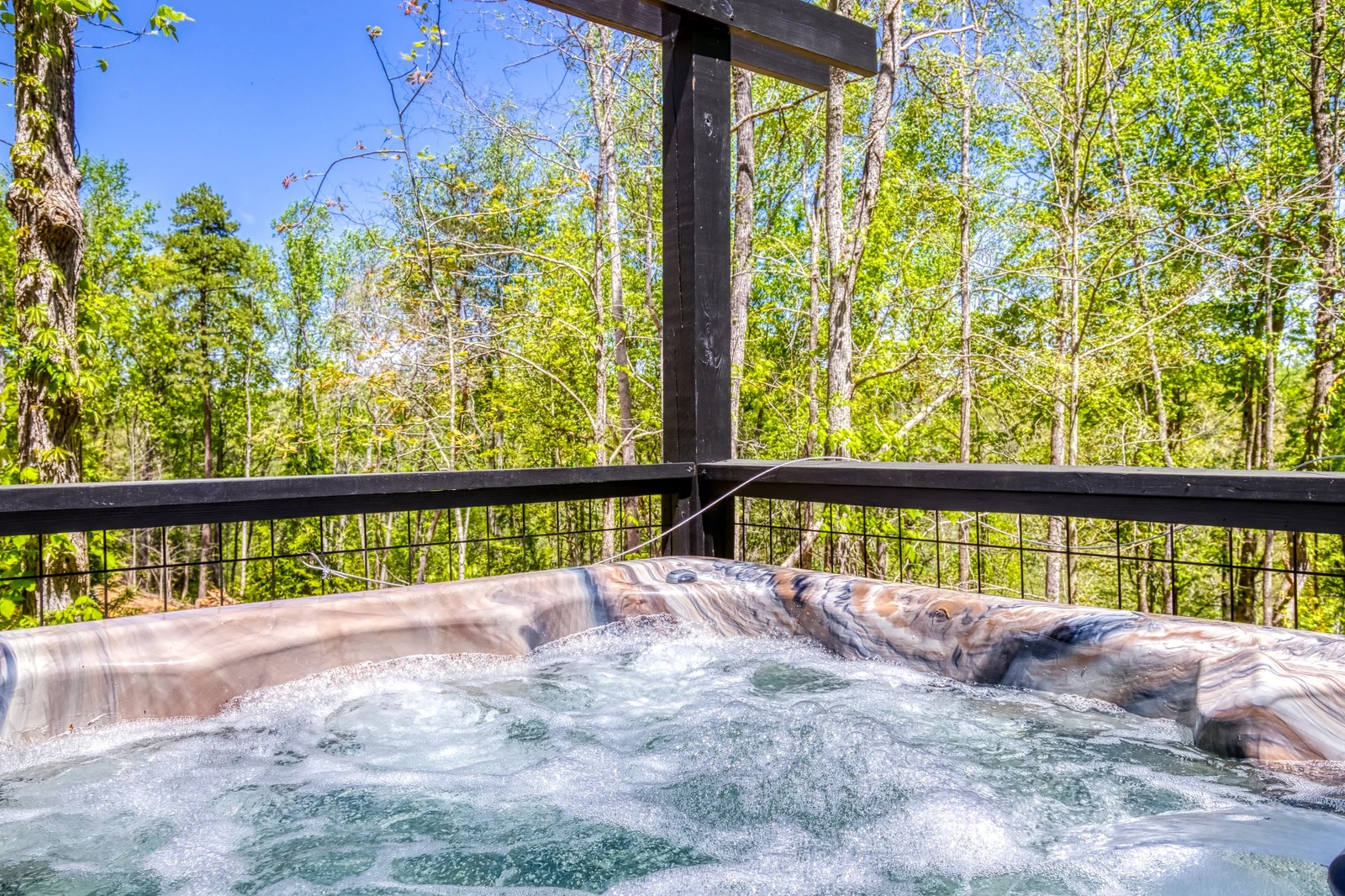 Mountain Lake Home hot tub