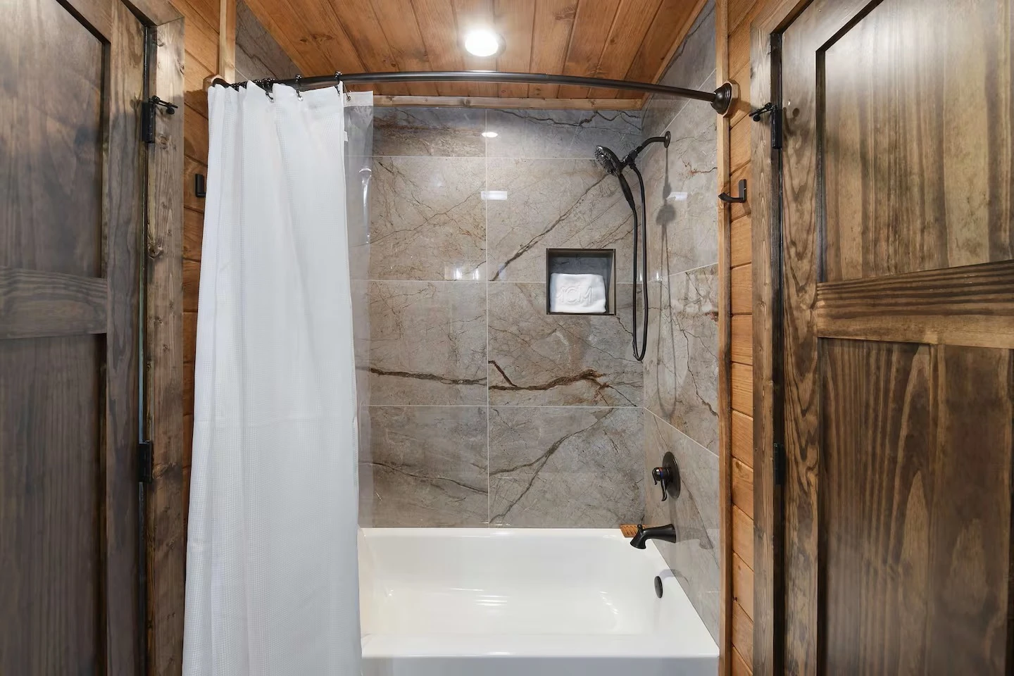 Upper Full Bathroom - Tub and Shower