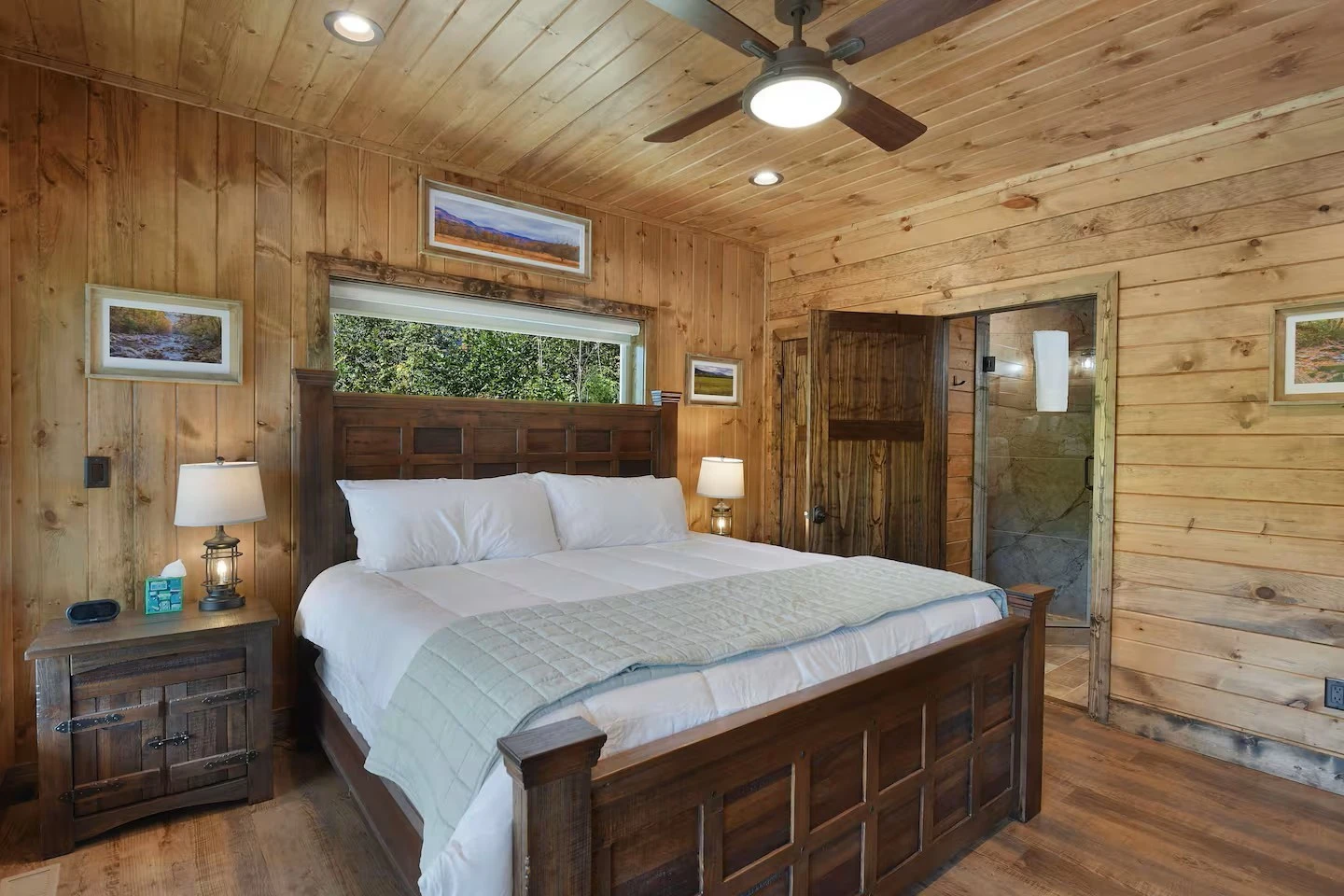 Master Bedroom - King Bed