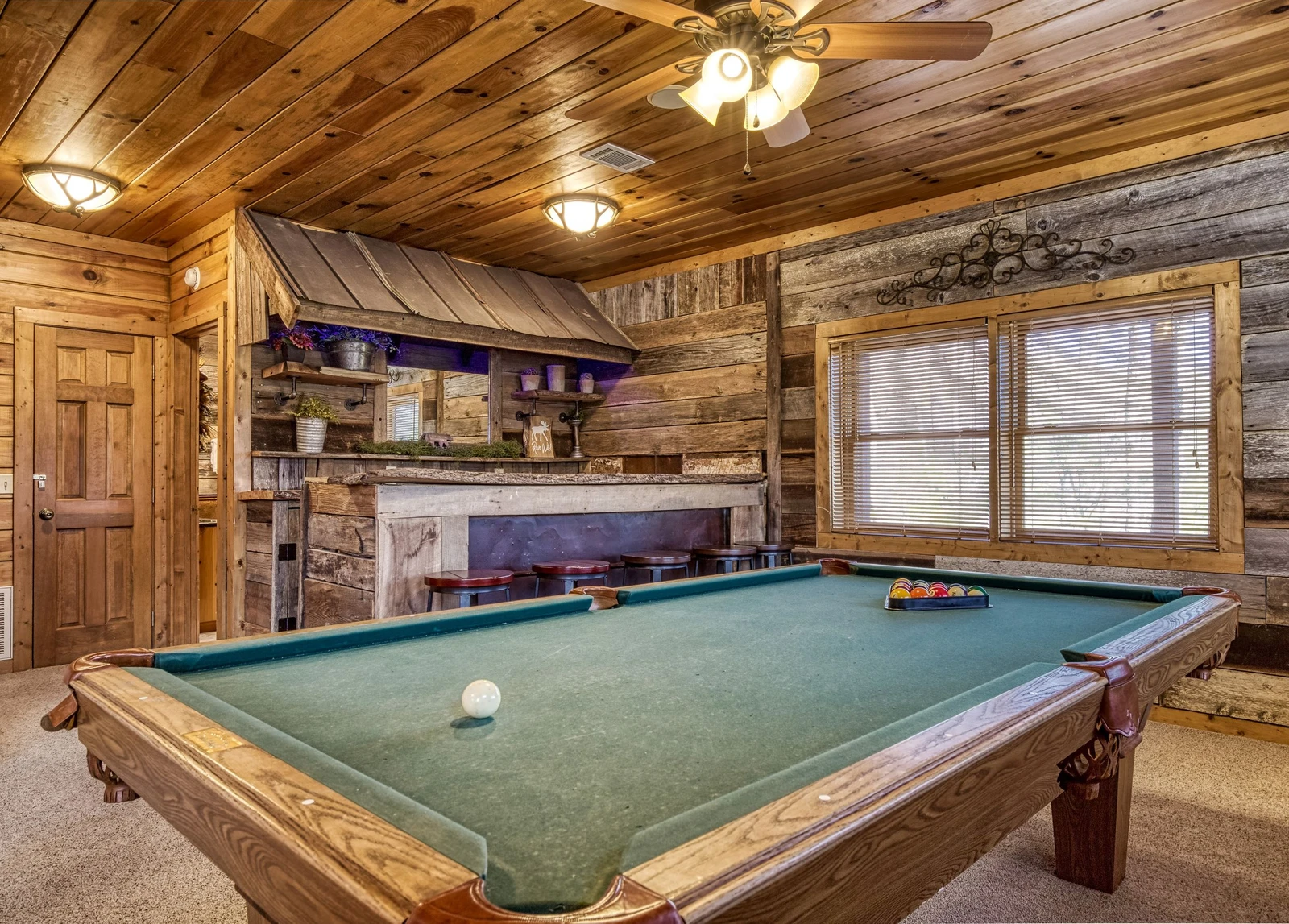 Campfire Lodge