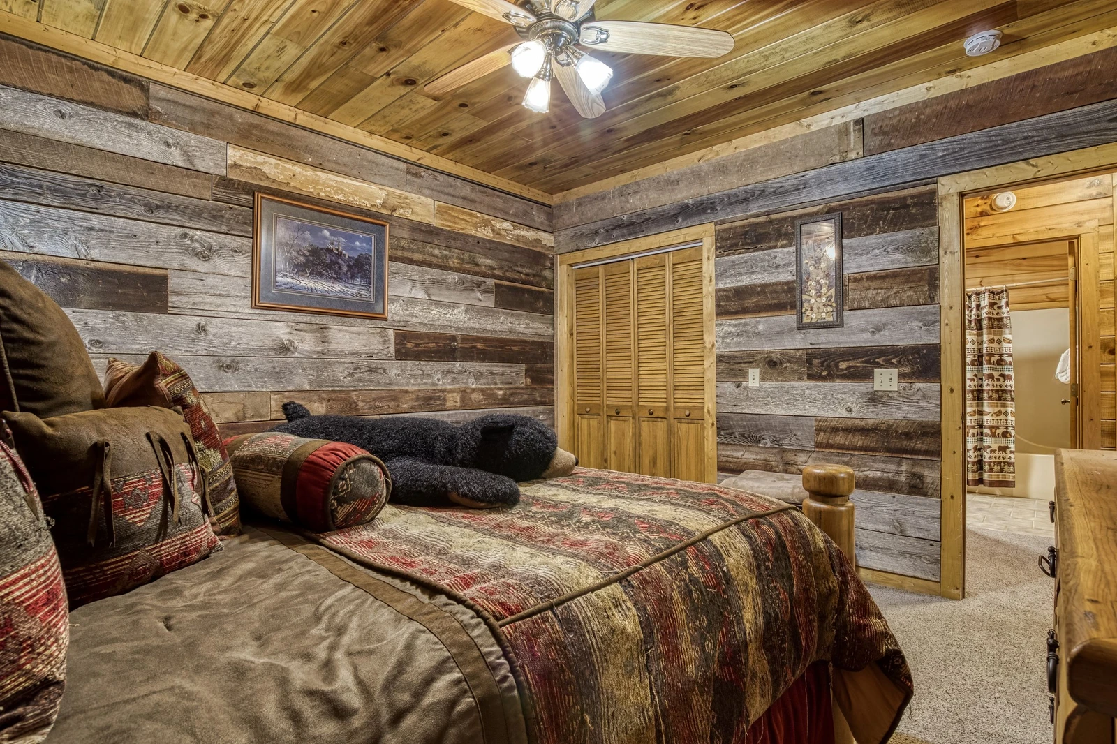 Campfire Lodge
