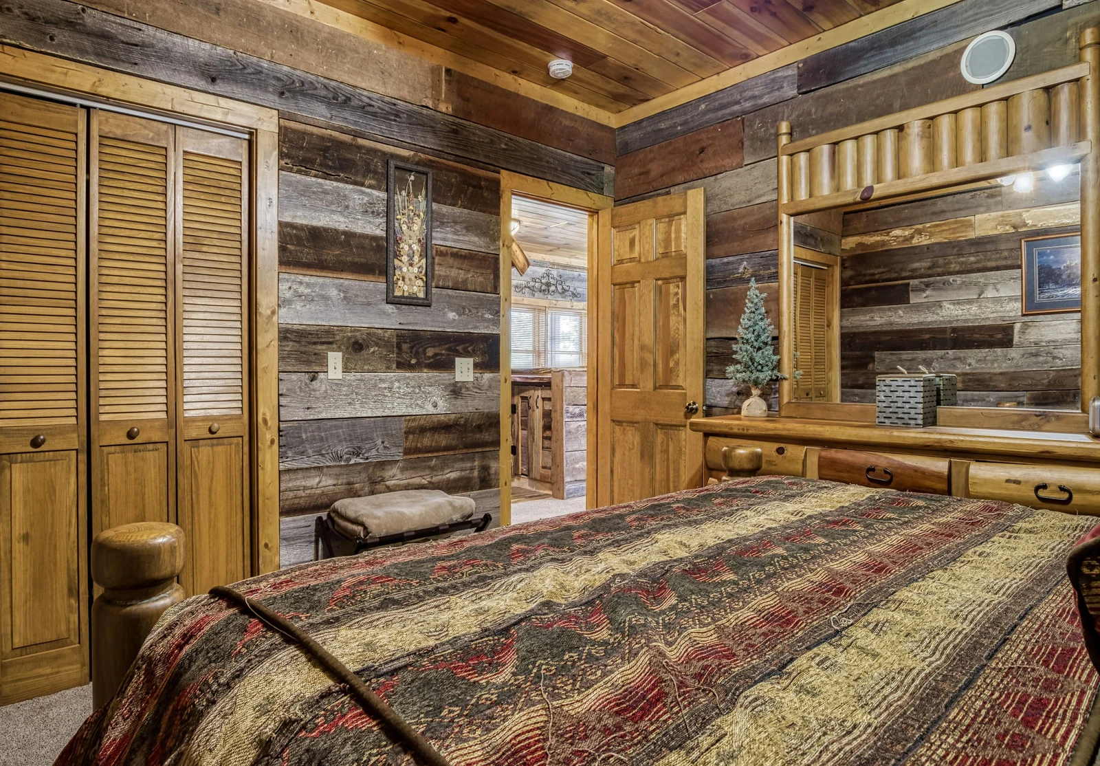 Campfire Lodge