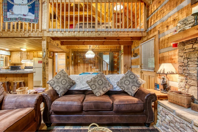 Cozy Mountain Hideaway