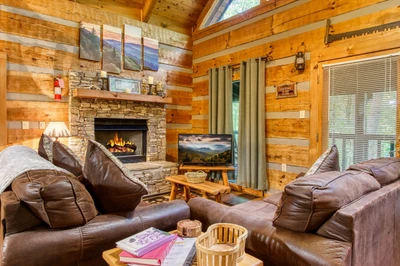 Cozy Mountain Hideaway