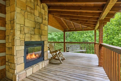 Black Bear Hideaway