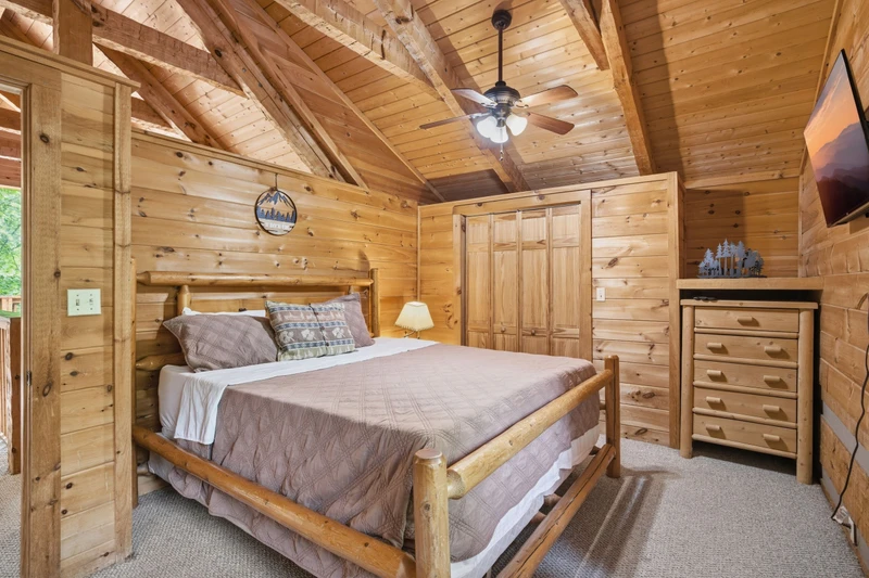 Black Bear Hideaway