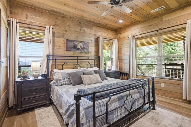 Little Bear Lodge