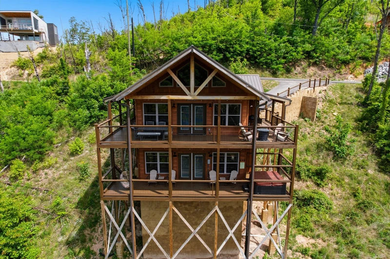 Little Bear Lodge