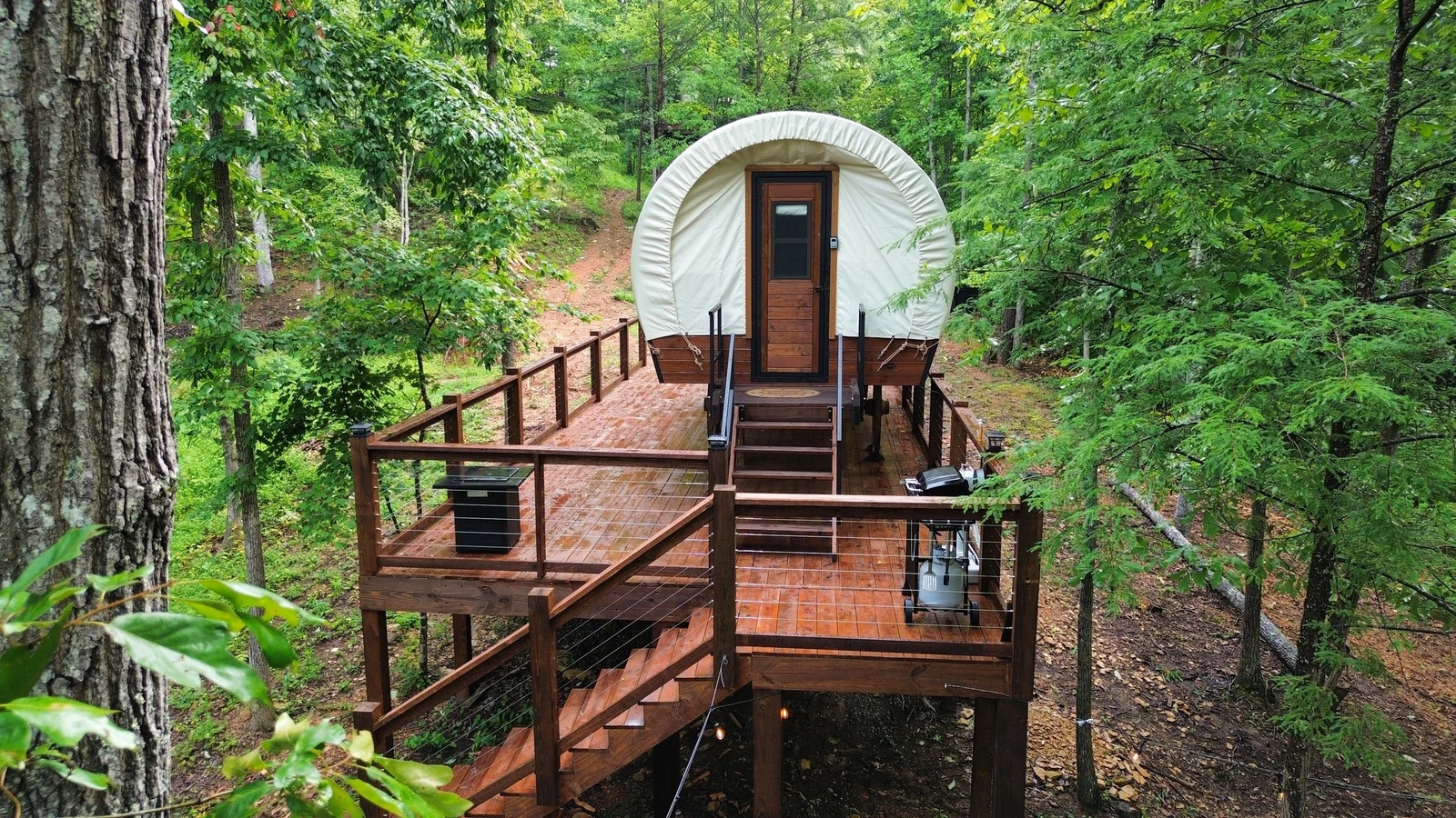 Property image, Exterior, of High Noon Lux Wagon