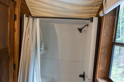 Property image, Interior, of High Noon Lux Wagon