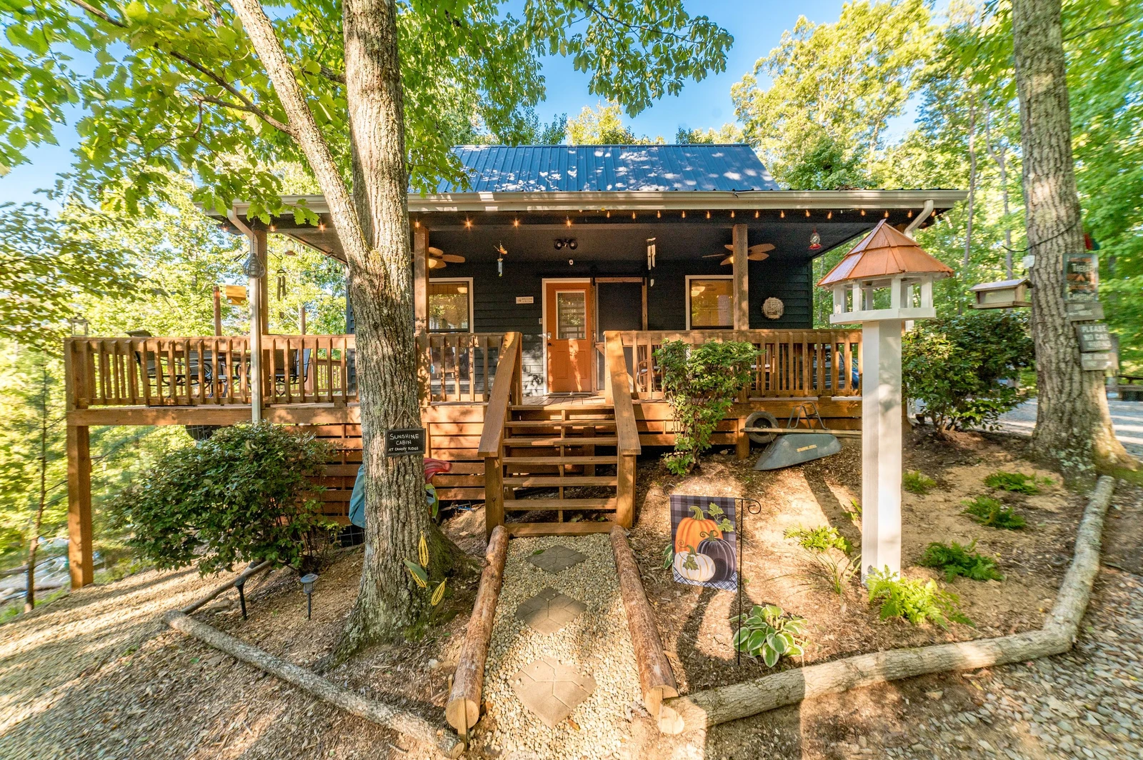 Property image, Interior, of Sunshine Cabin