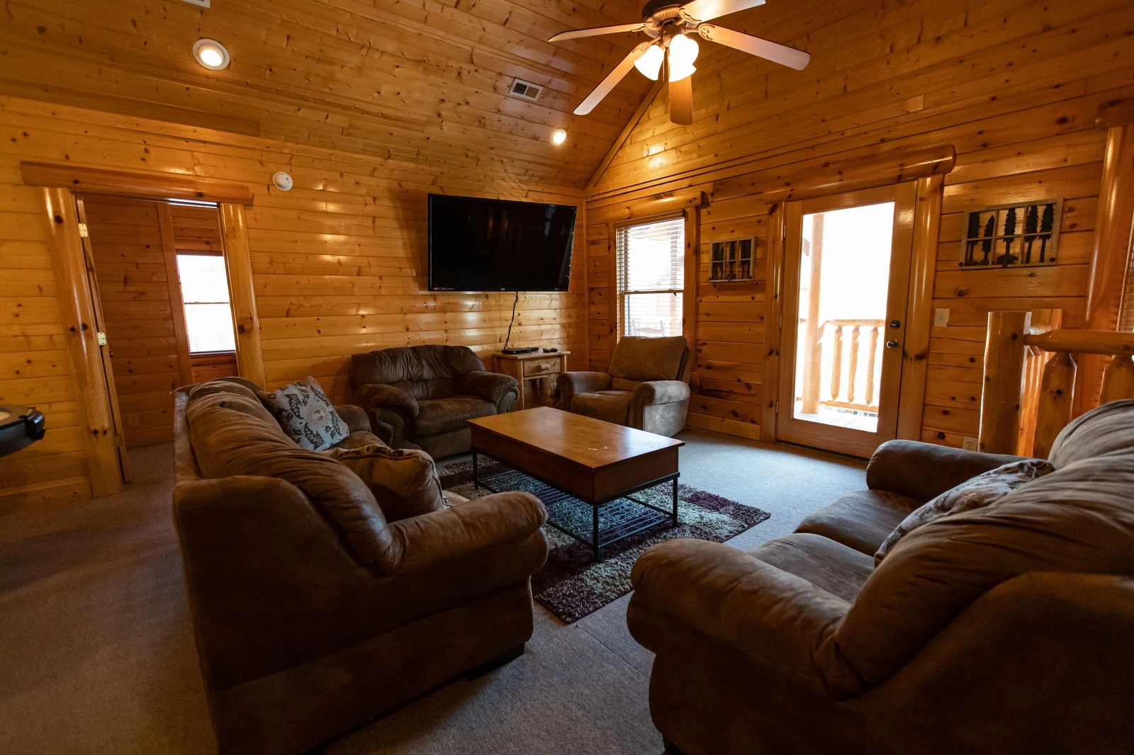 Property image, Exterior, of Black Bear Lodge