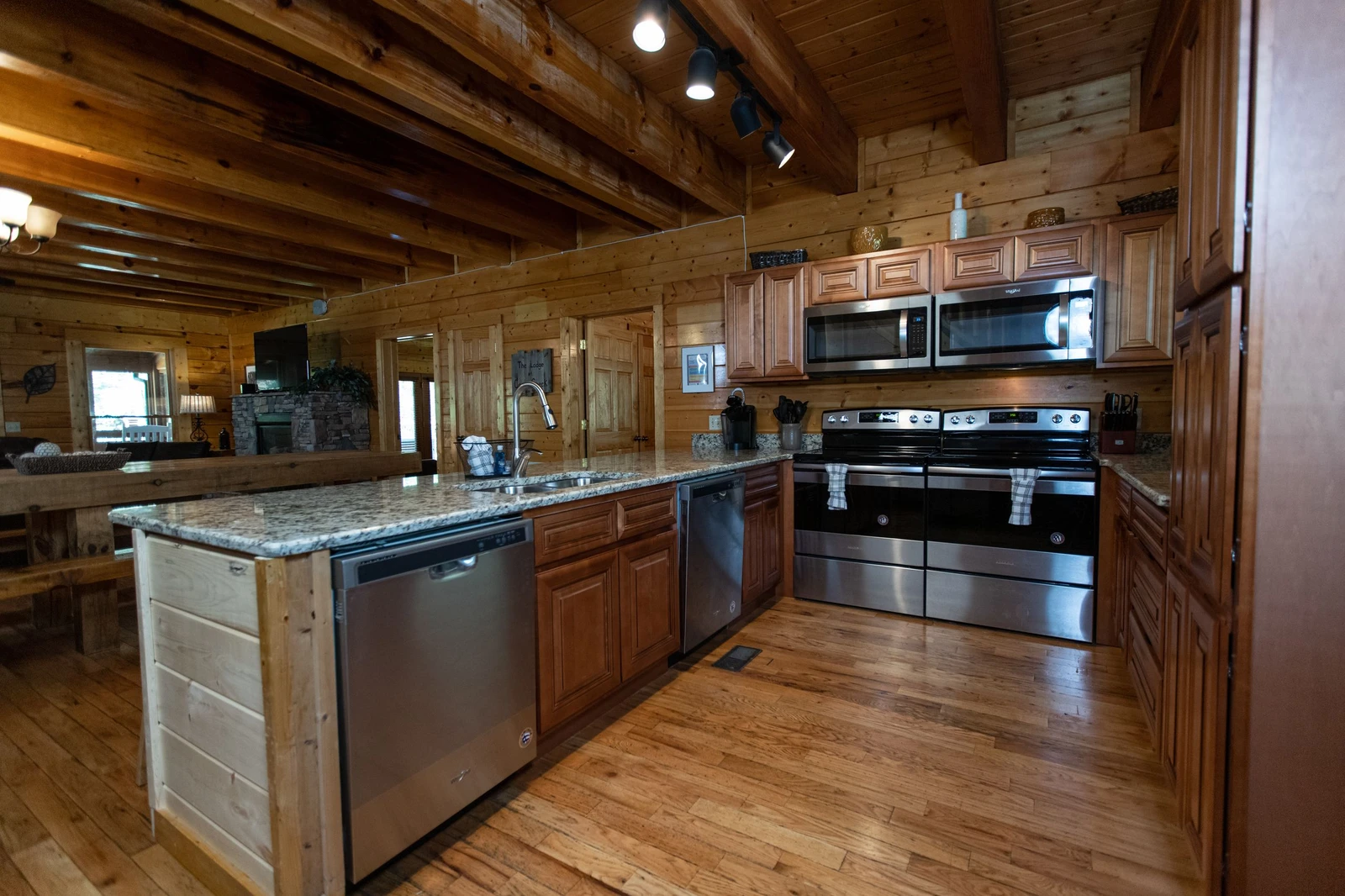 Property image, Exterior, of The Lodge at Caney Creek