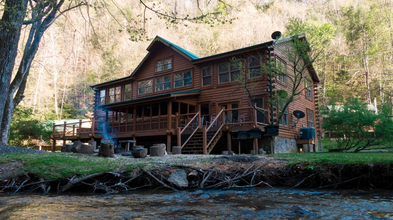 Property image, Exterior, of The Lodge at Caney Creek