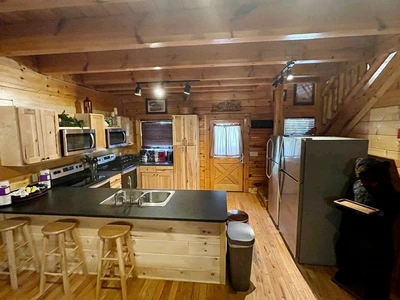 Property image, Exterior, of Rushing Water Lodge
