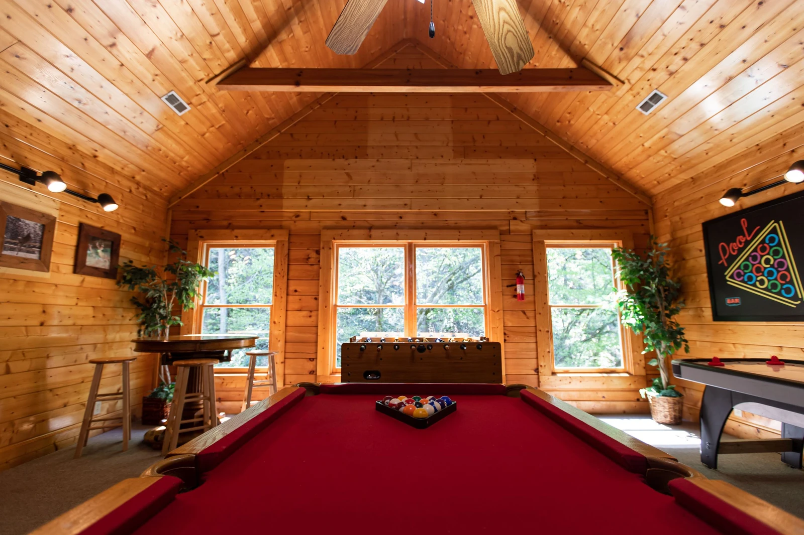 Property image, Exterior, of Rushing Water Lodge
