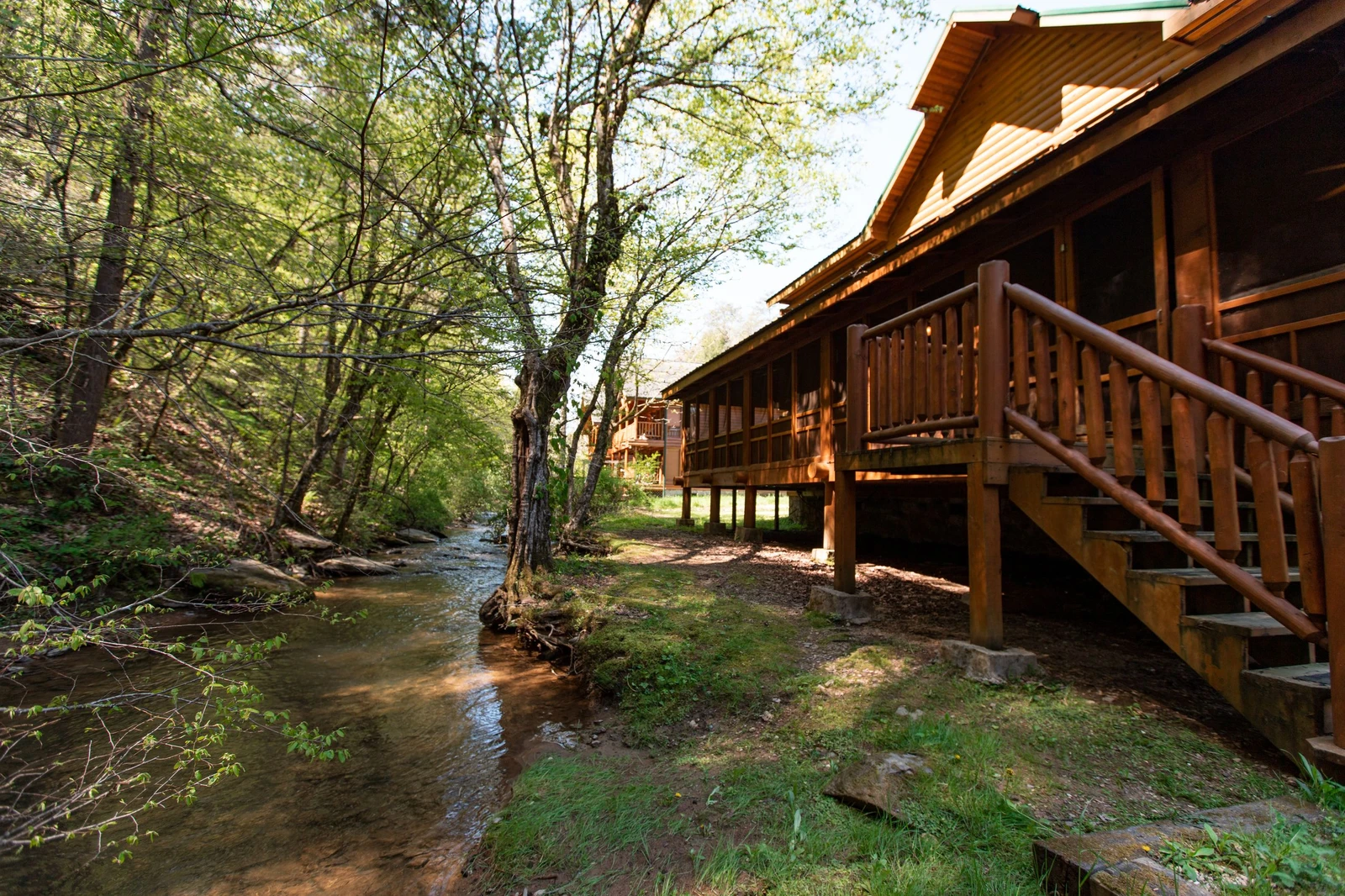 Property image, Exterior, of Rushing Water Lodge