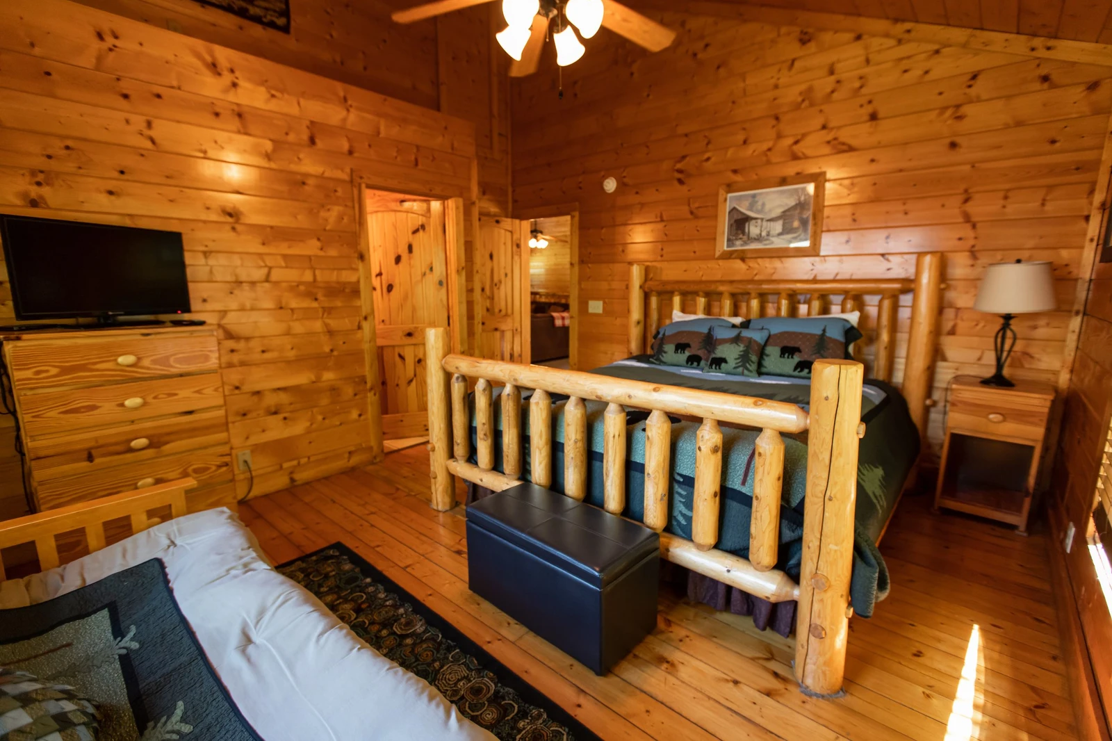 Property image, Exterior, of Rushing Water Lodge